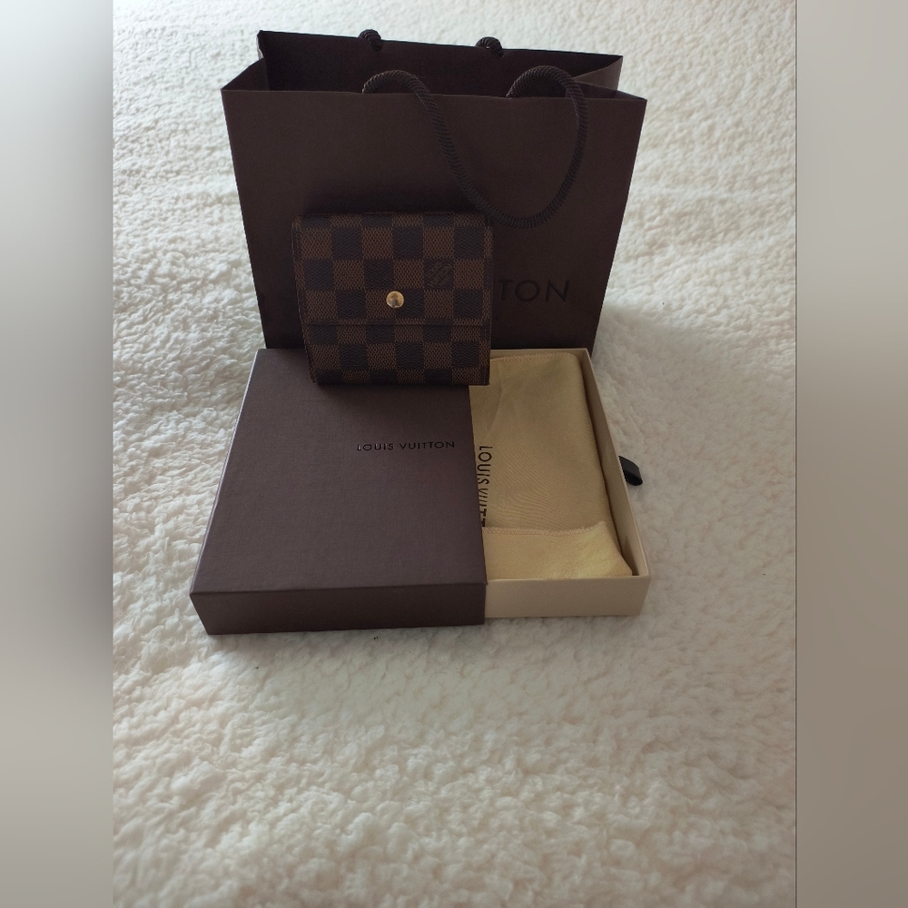 Louis Vuitton Damier Portefeuille Elise Wallet